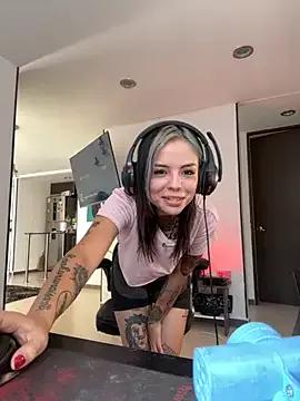 Alicia_Ortiiz from StripChat is Freechat
