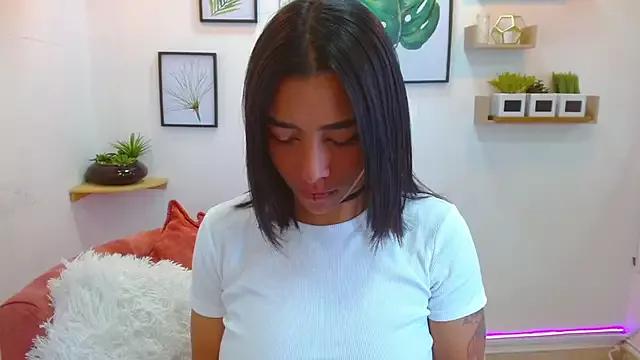 Aliciacute__ from StripChat is Freechat