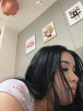 Aliciawhitee from StripChat is Freechat
