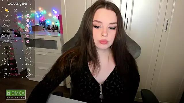 aliice_cutie from StripChat
