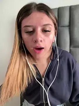 aliisonn__parker26 from StripChat