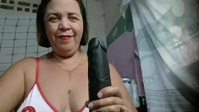 Discover our girls online shows and discover the company of countless livestreamers, with stunning shapes, sex toys and more.