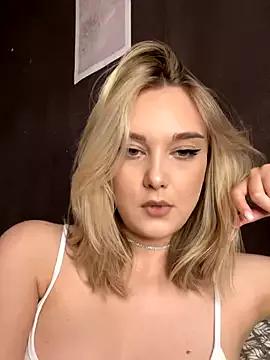 Alisa_Rise from StripChat is Freechat