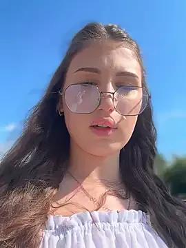 AlisaNate from StripChat is Freechat