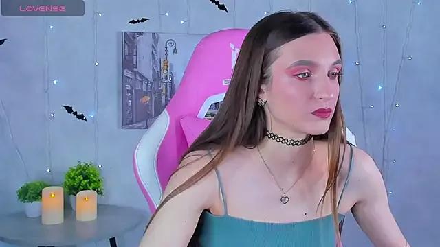 Alisha_Green from StripChat is Freechat