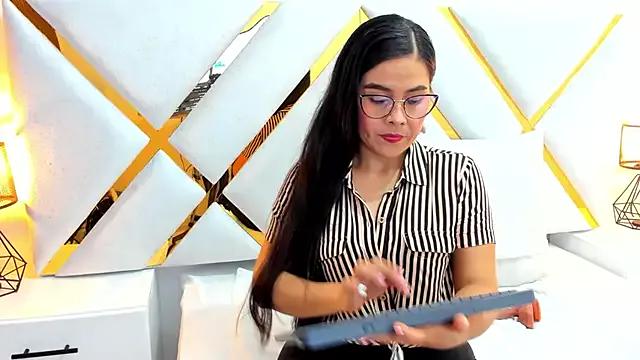 Alison_Martinez from StripChat is Freechat