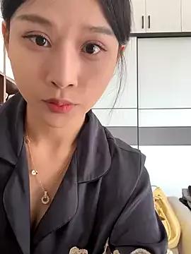 Alissa_AA from StripChat is Freechat
