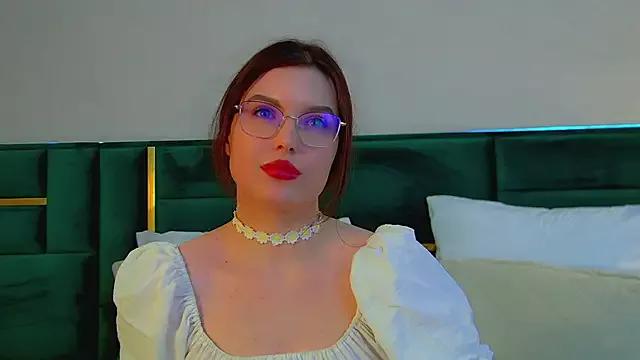 AlissRogerss from StripChat is Freechat