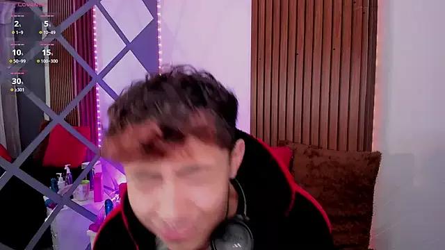 Allen_Starck from StripChat is Freechat