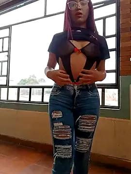 Allison-rosse webcams show profile image 