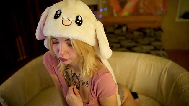 Allison_Cuty from StripChat