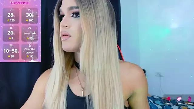 AllisonsweetZ from StripChat