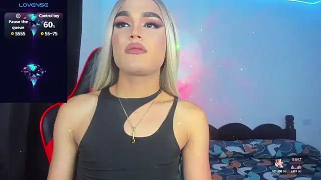 AllisonsweetZ from StripChat