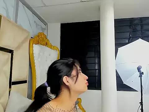 Allisonts69 from StripChat is Freechat