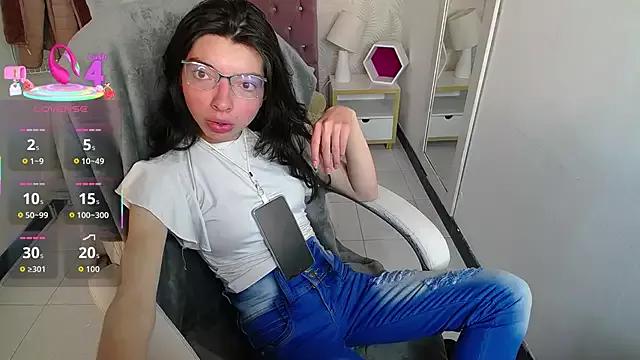 alllyson_ from StripChat is Freechat