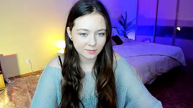 AlluringLookk from StripChat