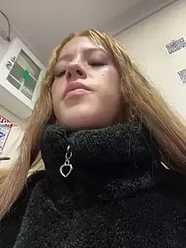 ally_sunx from StripChat is Freechat