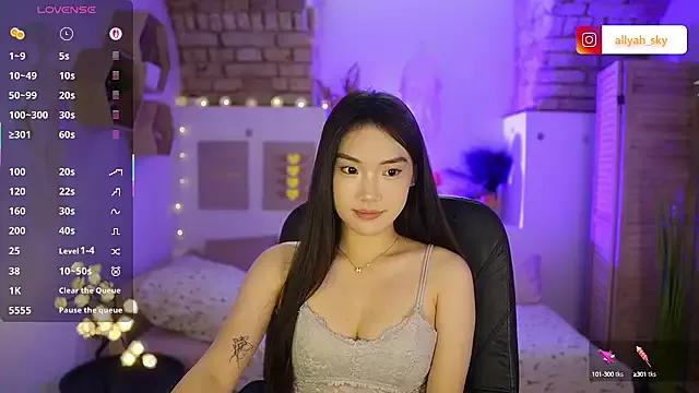 Allyah_Sky from StripChat is Freechat