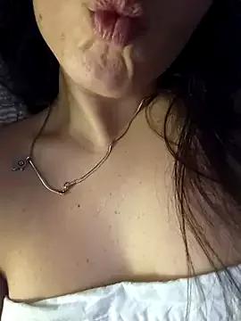 Alma-Mora from StripChat