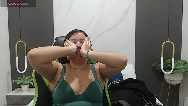 alma_fenix from StripChat