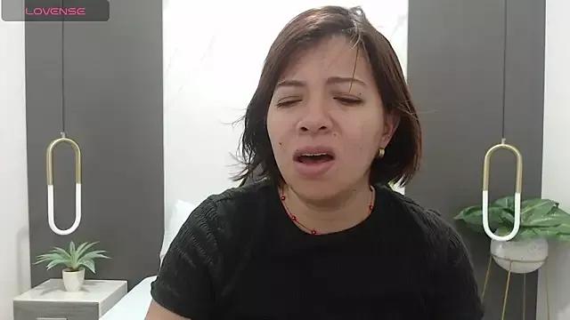 alma_fenix from StripChat
