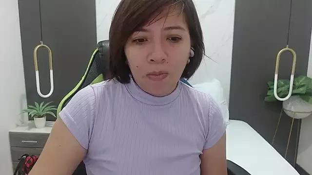 Alma_fenix webcams show profile image 