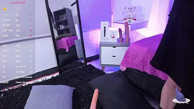 Almaazz from StripChat