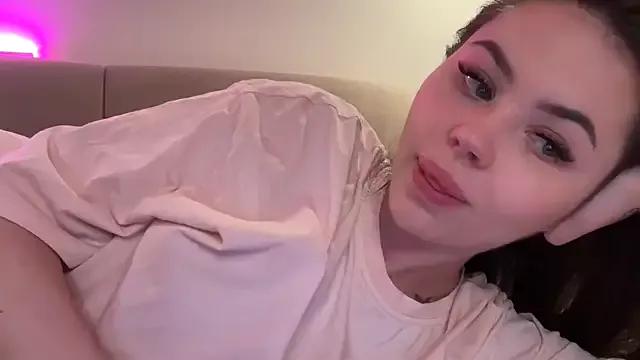 AlmaryKim from StripChat