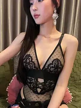 Almiraa68 webcams show profile image 
