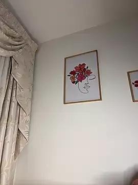 AlmmaMoon from StripChat