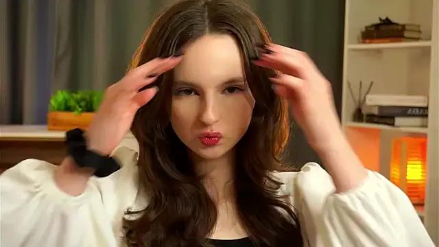 AlonaBackers from StripChat is Freechat