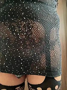 AlvaSmallCook from StripChat