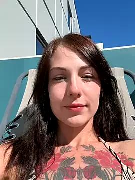 Alwaysapril webcams show profile image 