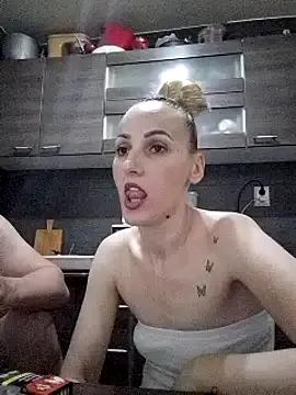Discover our girls online shows and discover the company of countless livestreamers, with stunning shapes, sex toys and more.
