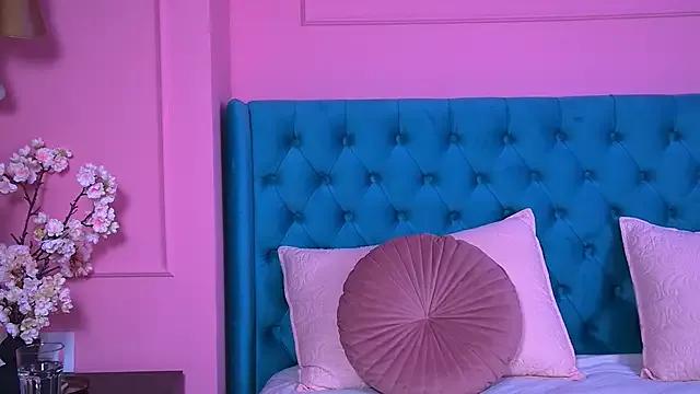 AlyraRose webcams show profile image 