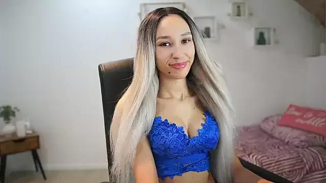 Amai__Liu from StripChat