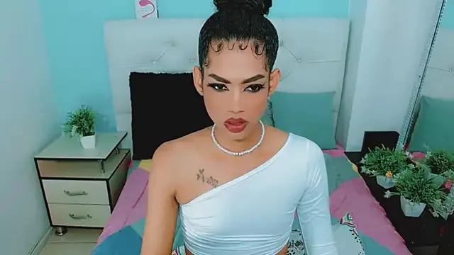 Amanda_bigx from StripChat