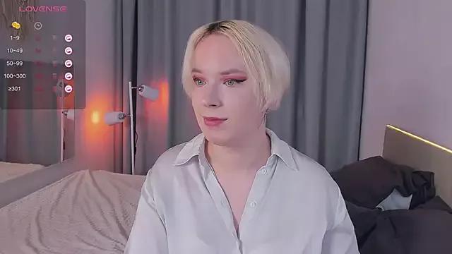 Amanda_Brow from StripChat
