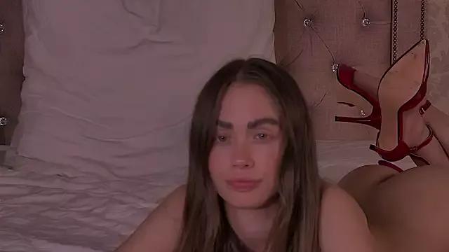 Amanda_River from StripChat