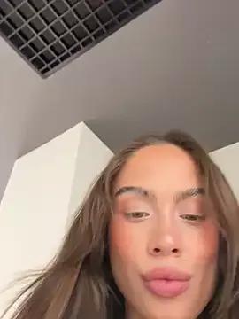 Amanda_River from StripChat is Freechat
