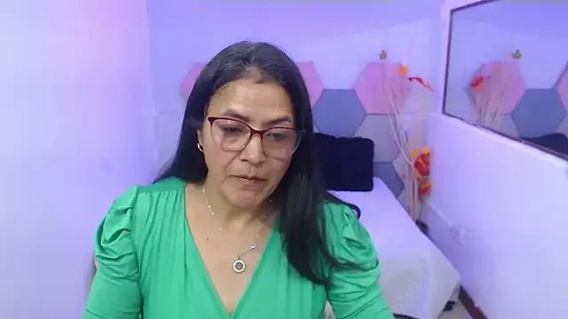 AmandaPeet from StripChat is Freechat