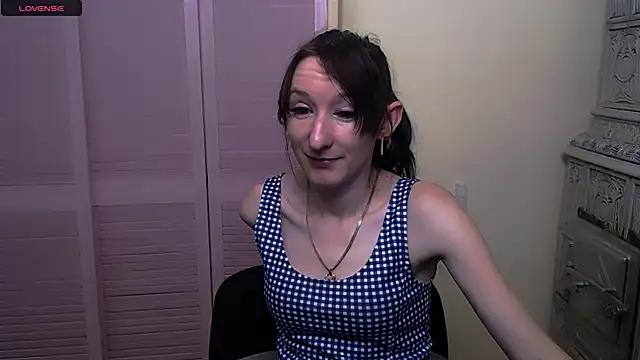 AmandaSell from StripChat