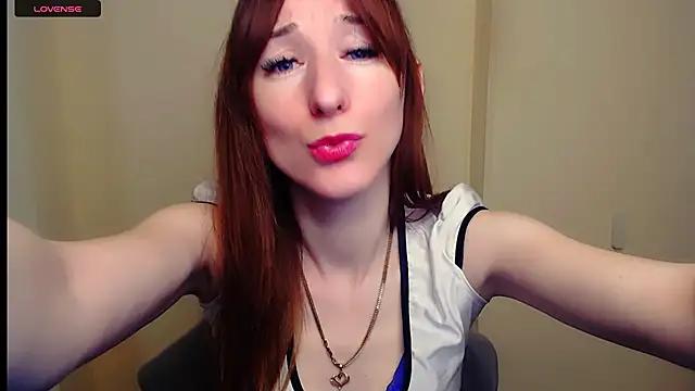 AmandaSell from StripChat
