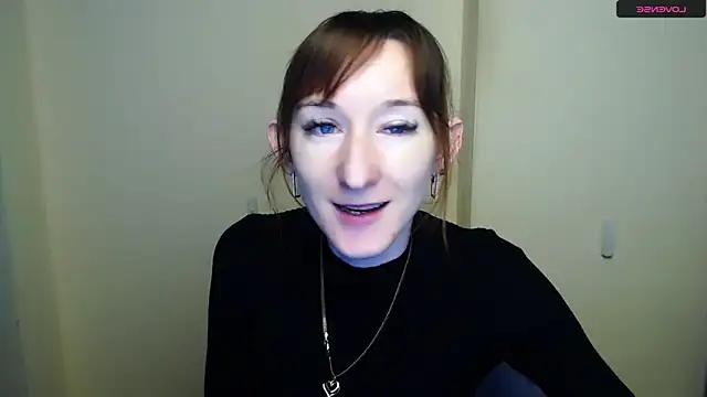 AmandaSell from StripChat