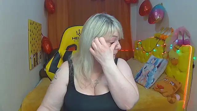 AmandaSkript from StripChat