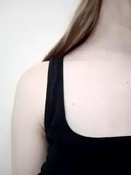AmandaXXX98 from StripChat is Freechat