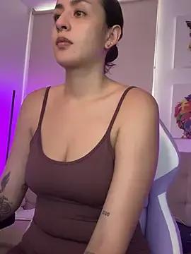 amara_cruz2 from StripChat