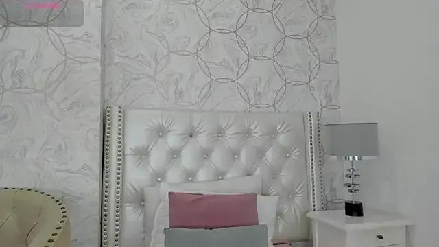 amara_rousse from StripChat