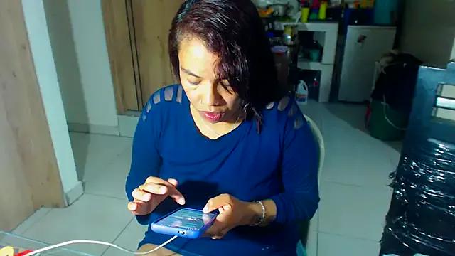AmaraRoberts420 from StripChat