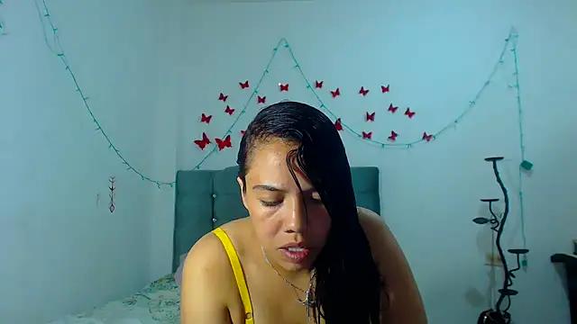 AmaraRoberts420 from StripChat